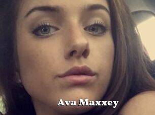 Ava_Maxxey