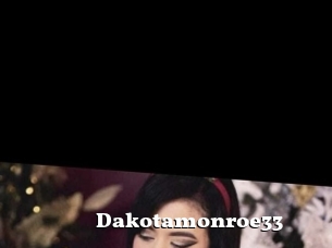 Dakotamonroe33