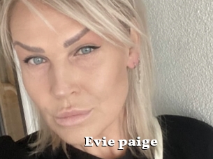 Evie_paige