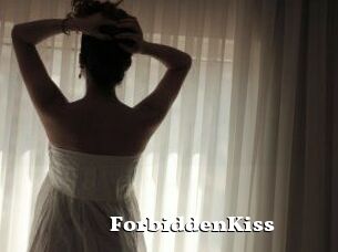 ForbiddenKiss_