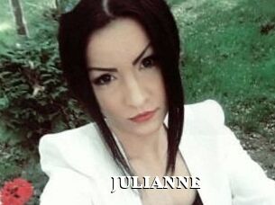 JULIANNE_