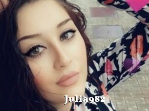 Julia982