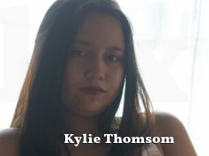 Kylie_Thomsom