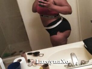 LareynaXo