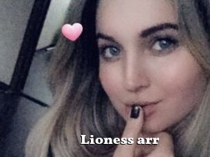 Lioness_arr