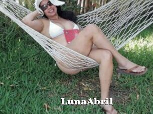 LunaAbril