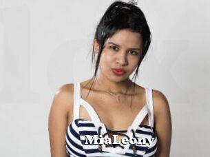 MiaLeony
