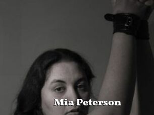 Mia_Peterson