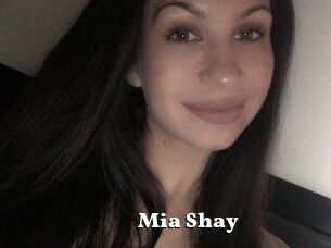 Mia_Shay