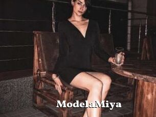 ModelaMiya