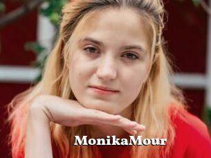 MonikaMour
