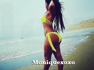 Moniquexoxo