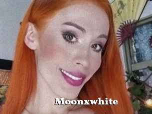 Moonxwhite