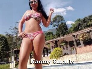 Naomy_Smalls