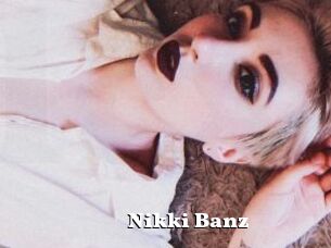 Nikki_Banz
