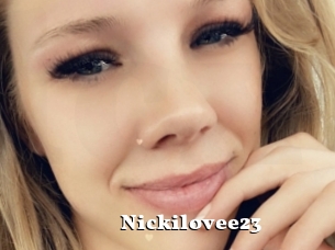 Nickilovee23
