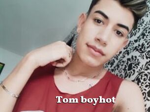 Tom_boyhot