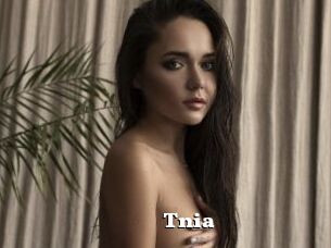Tnia